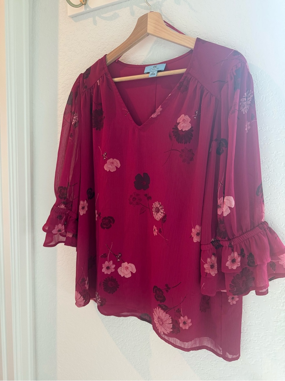 Floral V-Neck Women's Top in Burgundy by CeCe - XL